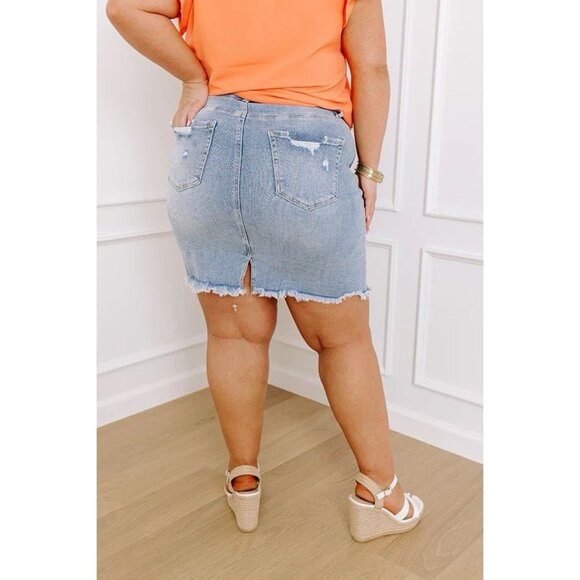 NWT RISEN JEANS Distressed Raw Frayed Edge Stretch Blue Denim Mini Skirt Sz 3X - Picture 3 of 12